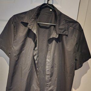 Short-Sleeved buttoned black shirt